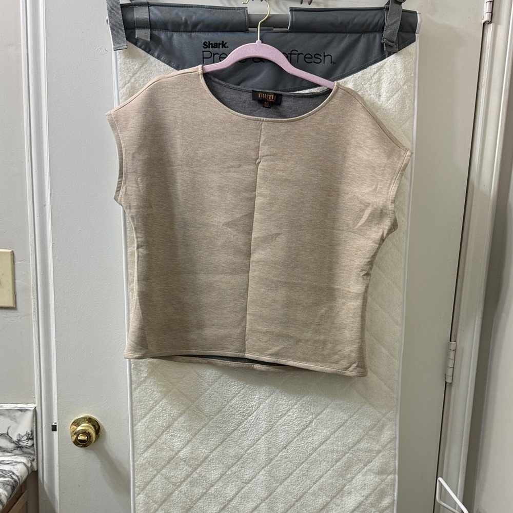 Elegant Beige Short Sleeve Top